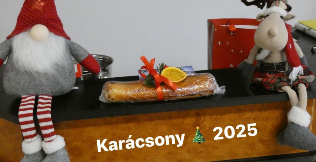 Ünnepi hangulatú asztalterítéseink